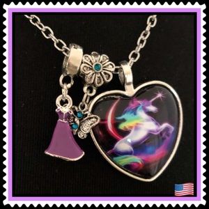 🆕✅ CHAIN NECKLACE WITH THREE CHARMS